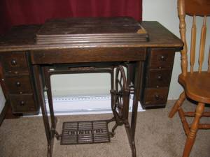 Antique Singer Treadle Sewing Machine