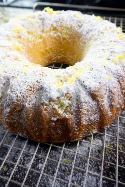 Icing sugar sprinkled on a baked Lemon bundt cake.