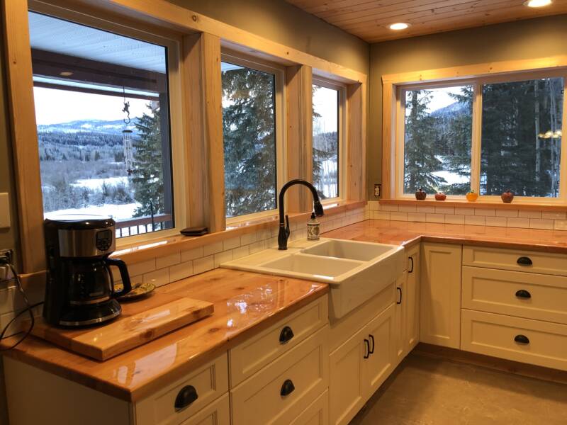 Canning tips: A clean kitchen with clear countertops ready for canning.